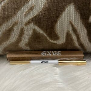 Most Def Clean Instant Definition Sculpting Eyebrow Pencil.